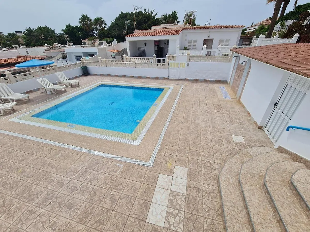 Precioso Bungalow Residencial Santa Marta طوستا ديل سيلونثيو