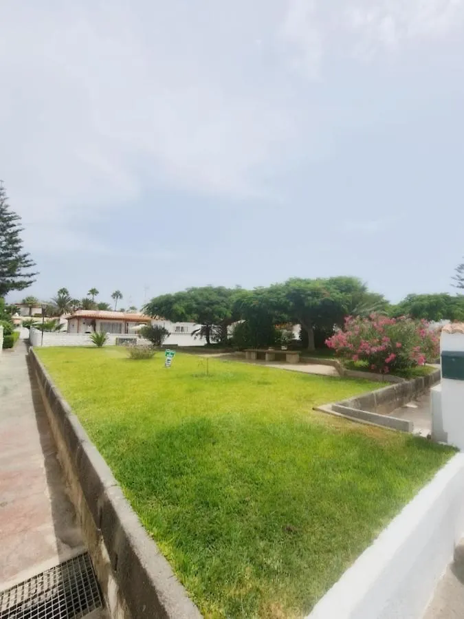 Precioso Bungalow Residencial Santa Marta طوستا ديل سيلونثيو